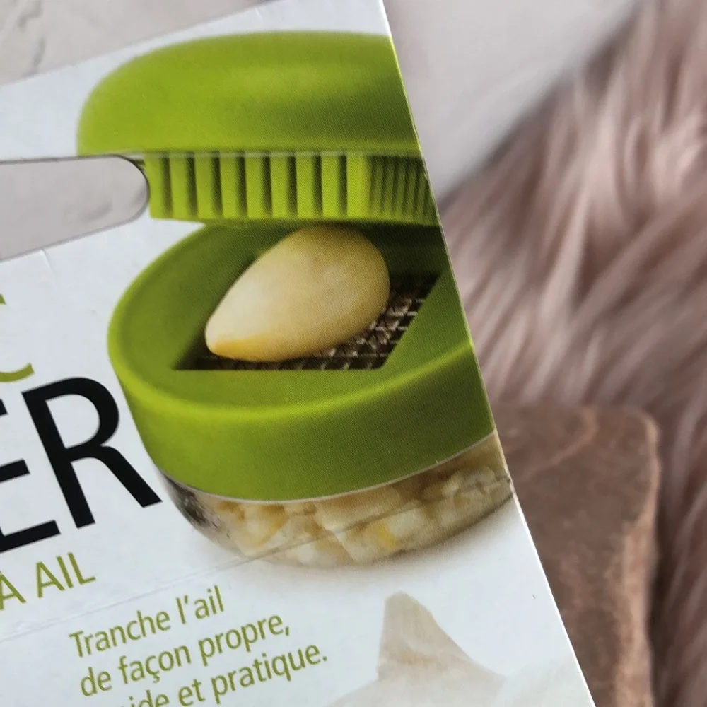 Joie garlic dicer